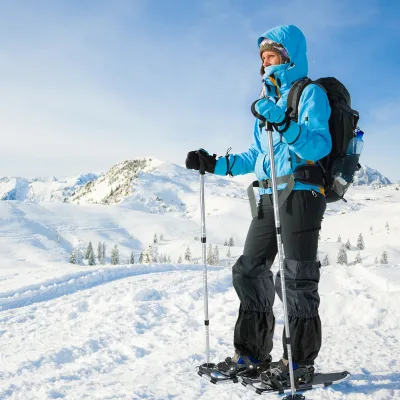 Raquettes à neige argent avec bâtons – image 2