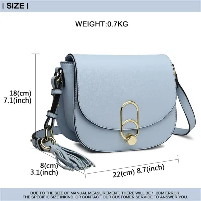 Sac bandoulière carré à pompon, simili cuir – image 2