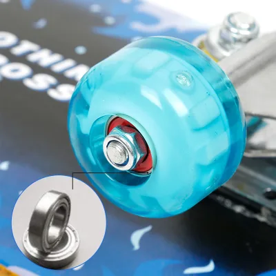 Skateboard complet bleu en érable – image 3